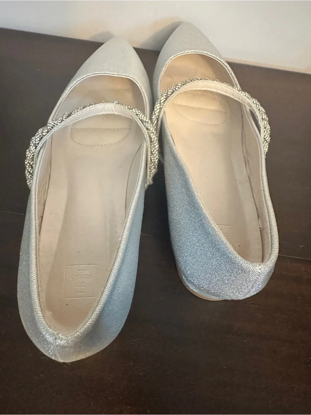 Davids Bridal shimmering pointed